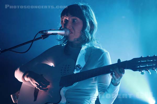 ALDOUS HARDING - 2017-11-13 - PARIS - Point Ephemere - Hannah Sian Topp